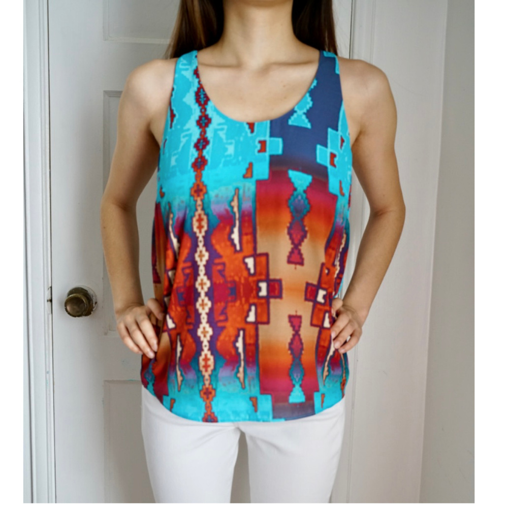 Patterned Top - Picture 3 of 5